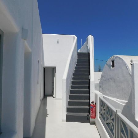 Livin Santorini - Center Rooms Santorini Island Dış mekan fotoğraf