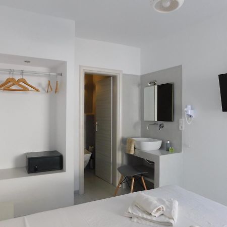 Livin Santorini - Center Rooms Santorini Island Dış mekan fotoğraf