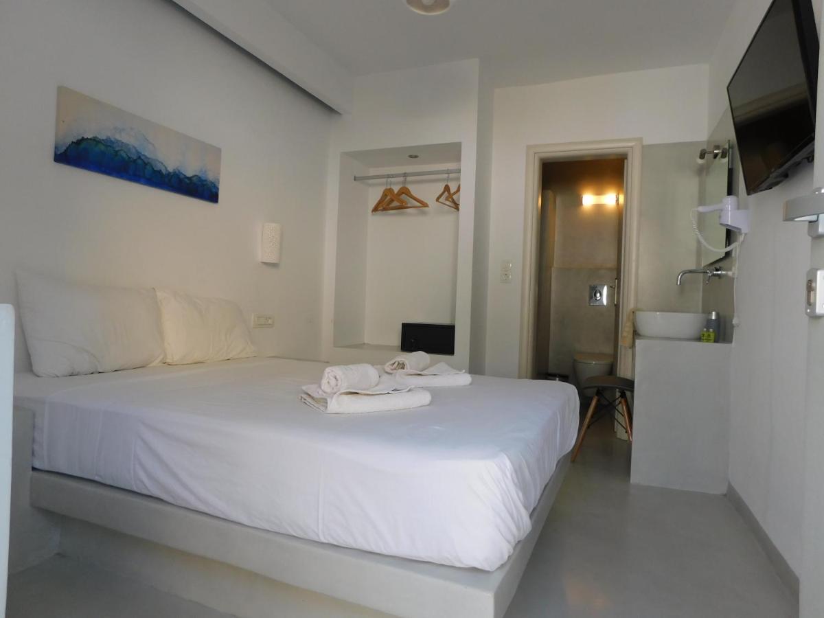 Livin Santorini - Center Rooms Santorini Island Oda fotoğraf
