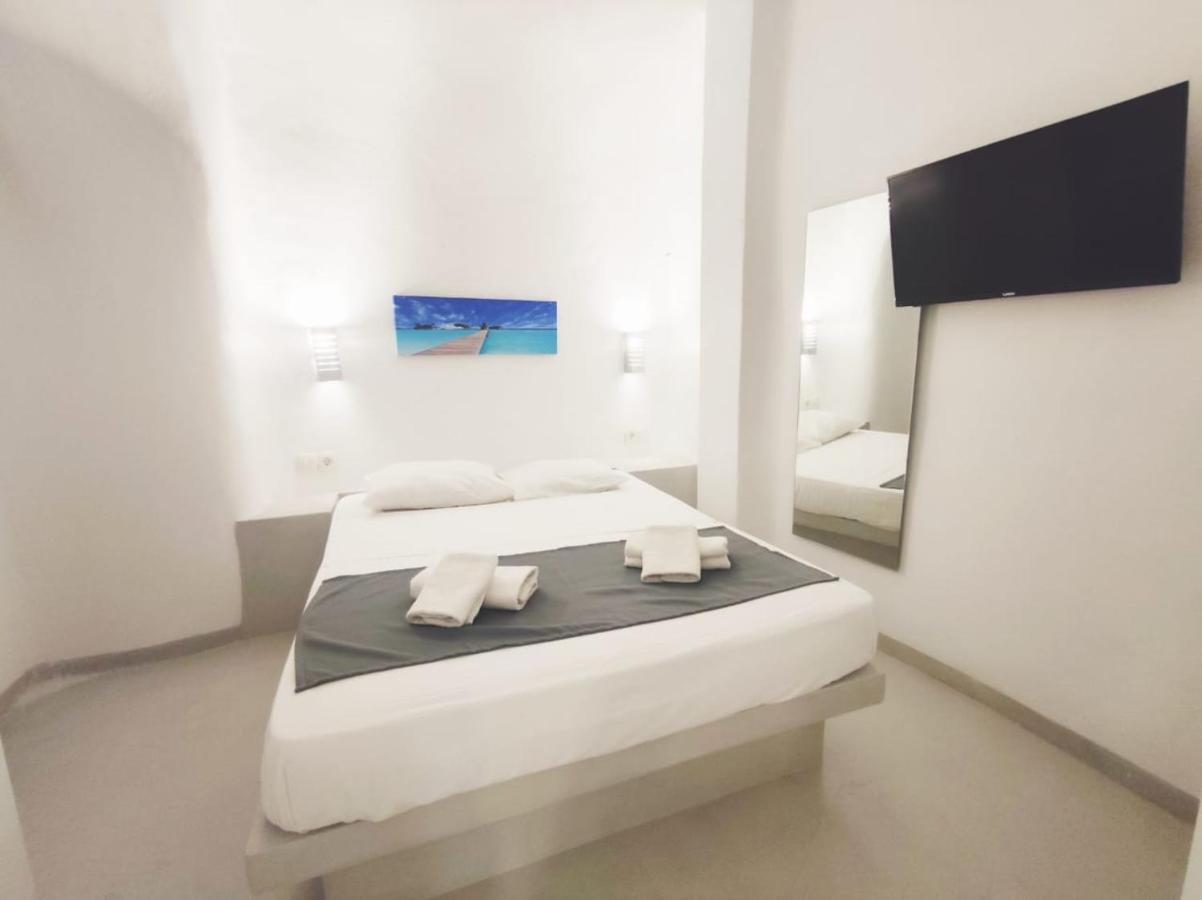 Livin Santorini - Center Rooms Santorini Island Dış mekan fotoğraf